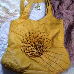 Floral handbags 👜